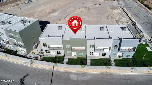 201 Desert Pass Street 8, El Paso, TX 79912