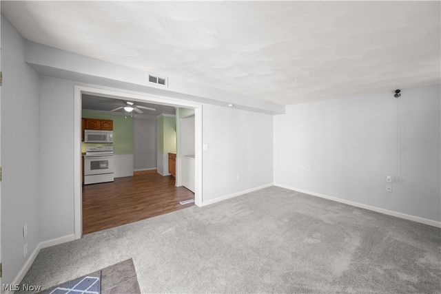 3796 Santom Road N, Stow, OH 44224