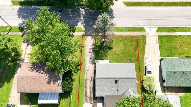 3796 Santom Road N, Stow, OH 44224
