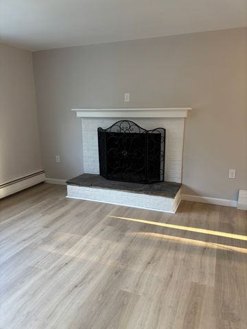 9 Summit Road, Prospect, CT 06712