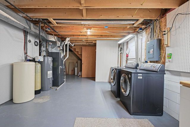 6113 TRICIA AVENUE, Weston, WI 54476