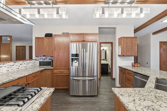 2470 N Coolidge Ave, Wichita, KS 67204