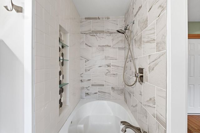 2470 N Coolidge Ave, Wichita, KS 67204