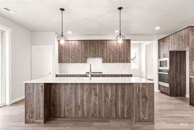 3000 N Schimigadoon Way, Eagle, ID 83616