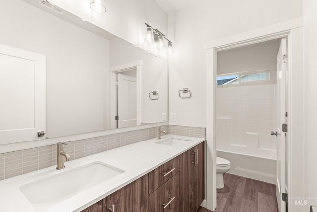 3000 N Schimigadoon Way, Eagle, ID 83616