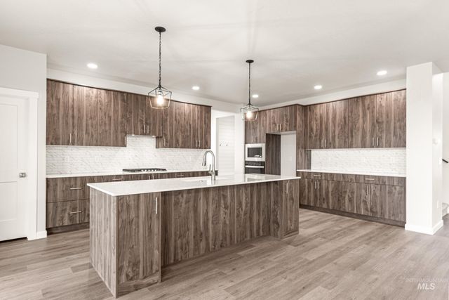 3000 N Schimigadoon Way, Eagle, ID 83616