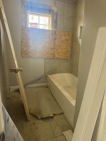 2028 AMITY AVE, Memphis, TN 38108