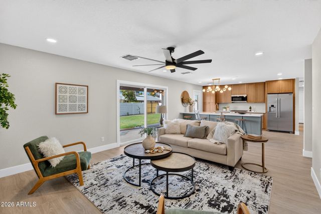 2046 E HARVARD Drive, Tempe, AZ 85283