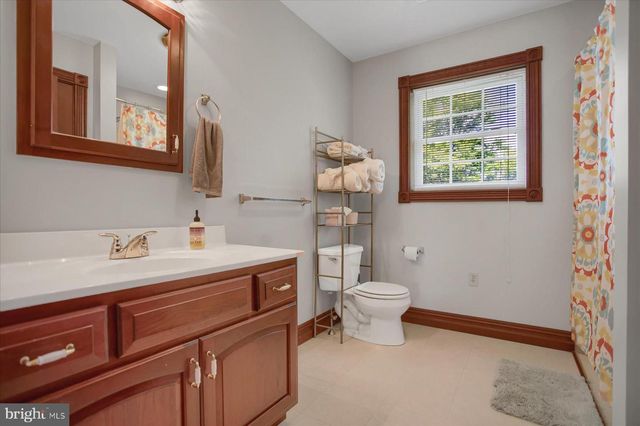 1299 EDISON HEIGHTS RD, Sunbury, PA 17801