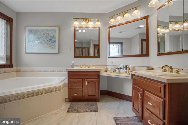 1299 EDISON HEIGHTS RD, Sunbury, PA 17801