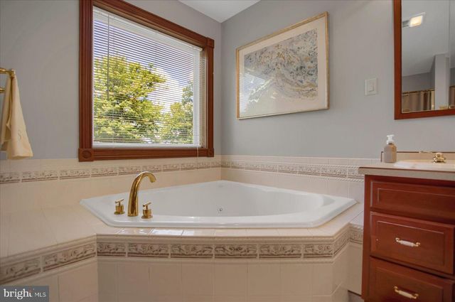 1299 EDISON HEIGHTS RD, Sunbury, PA 17801