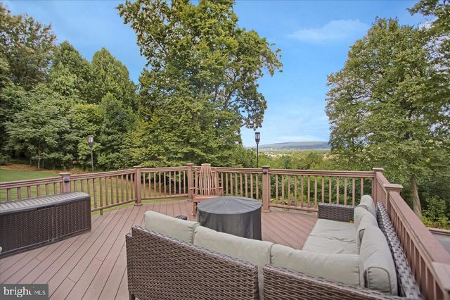 1299 EDISON HEIGHTS RD, Sunbury, PA 17801