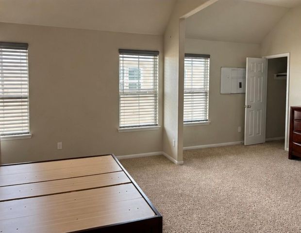 2226 Hidden Embers Path, Fresno, TX 77545