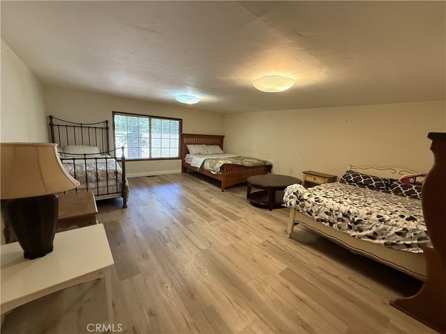 24466 Horst Drive, Crestline, CA 92325