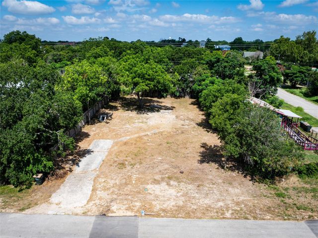 313 N Front ST, Kyle, TX 78640