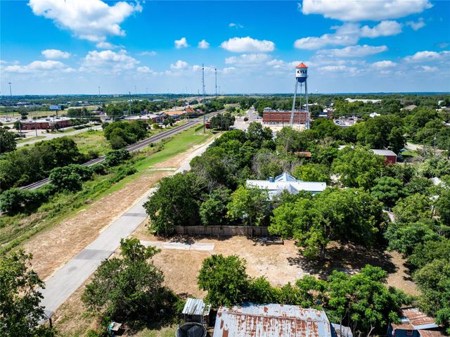 313 N Front ST, Kyle, TX 78640