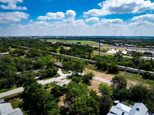 313 N Front ST, Kyle, TX 78640