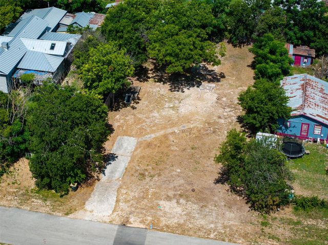 313 N Front ST, Kyle, TX 78640