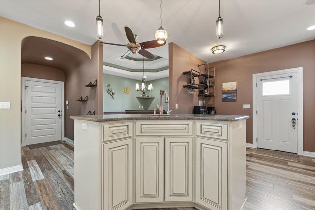 3901 EAGLE VIEW CT, Columbia, MO 65203