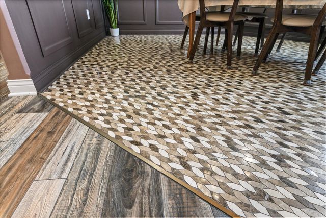 3901 EAGLE VIEW CT, Columbia, MO 65203