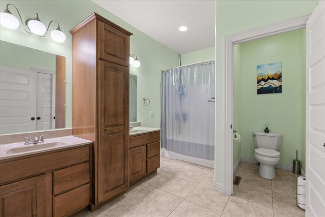 3901 EAGLE VIEW CT, Columbia, MO 65203