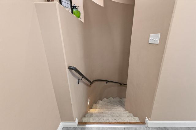 3901 EAGLE VIEW CT, Columbia, MO 65203