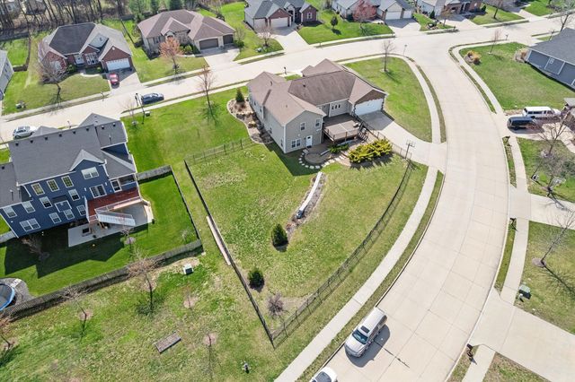 3901 EAGLE VIEW CT, Columbia, MO 65203