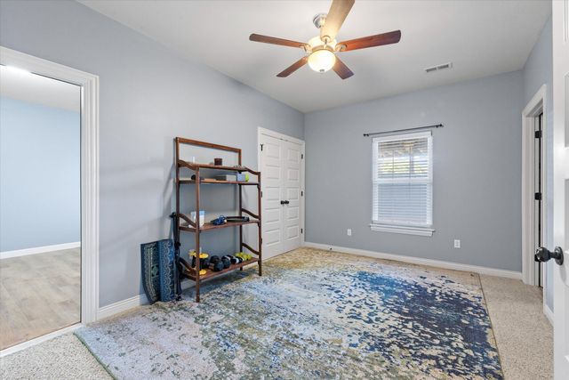 3901 EAGLE VIEW CT, Columbia, MO 65203