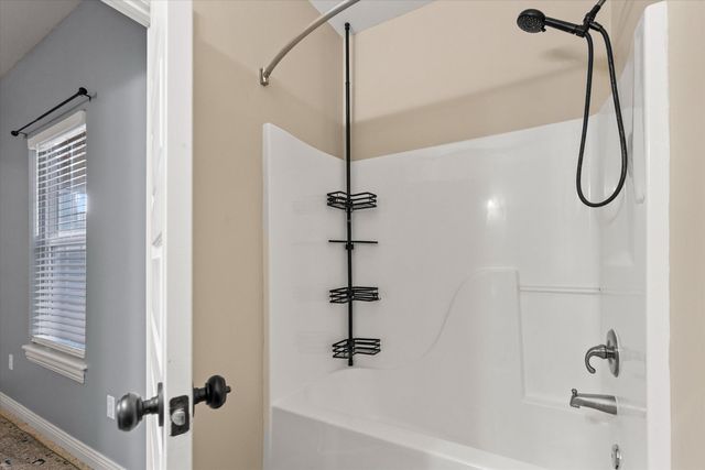 3901 EAGLE VIEW CT, Columbia, MO 65203