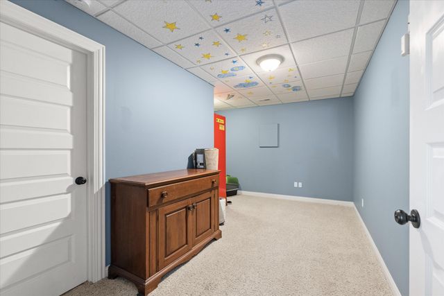 3901 EAGLE VIEW CT, Columbia, MO 65203