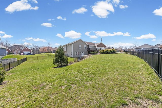 3901 EAGLE VIEW CT, Columbia, MO 65203