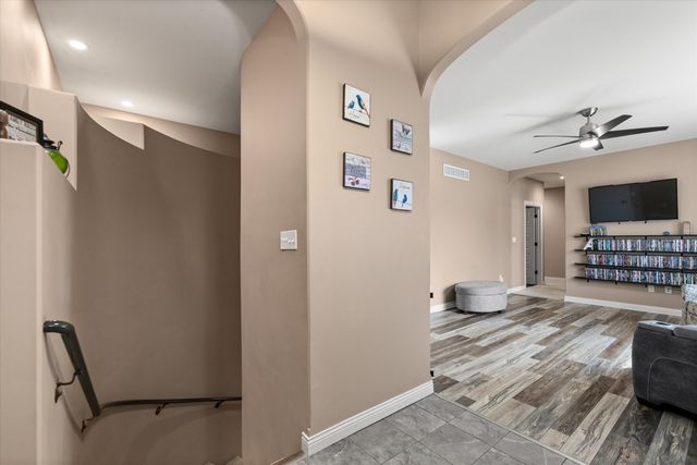 3901 EAGLE VIEW CT, Columbia, MO 65203