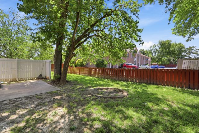 1280 Stonegate Road, Greenwood, IN 46142