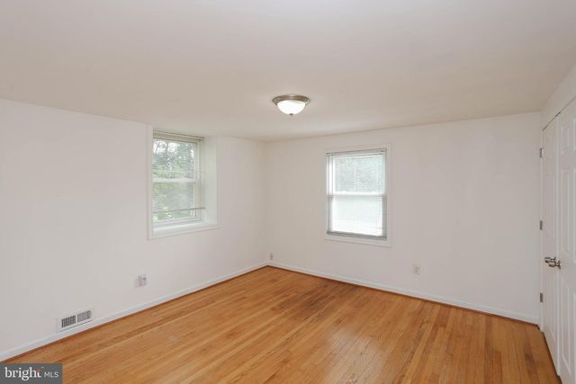 7822 ALLENDALE DR, Landover, MD 20785