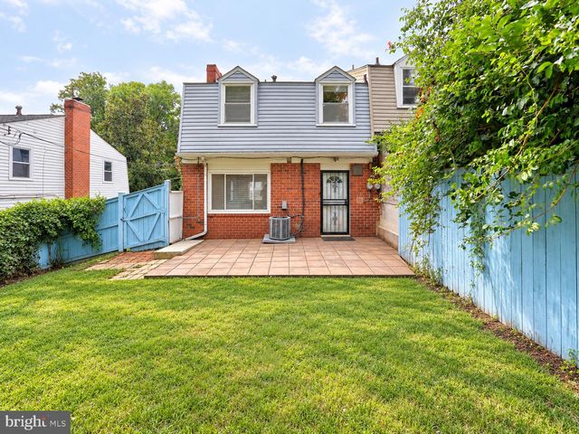 7822 ALLENDALE DR, Landover, MD 20785