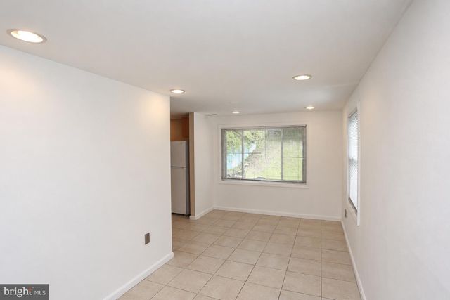 7822 ALLENDALE DR, Landover, MD 20785