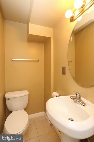 7822 ALLENDALE DR, Landover, MD 20785
