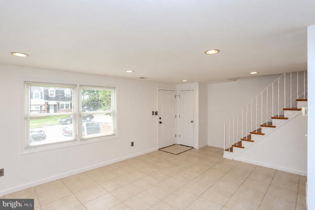 7822 ALLENDALE DR, Landover, MD 20785