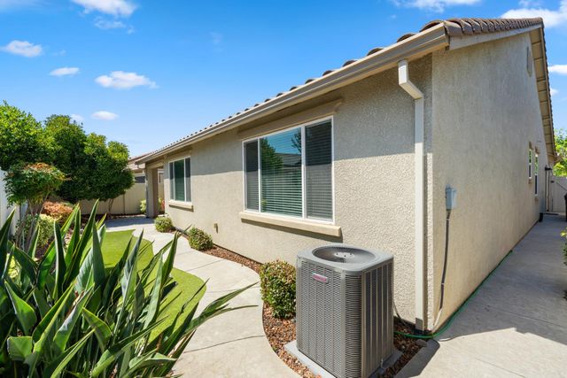 1384 Arbor Brook Dr, Manteca, CA 95336