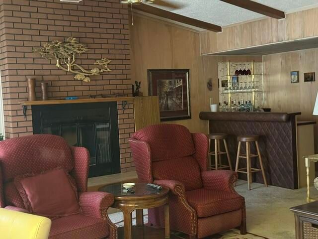 39784 Manzanita Drive 4, Palm Desert, CA 92260