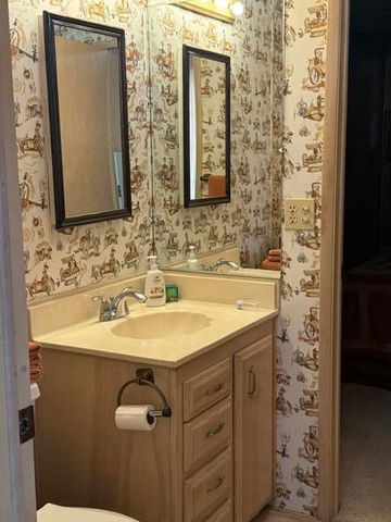 39784 Manzanita Drive 4, Palm Desert, CA 92260
