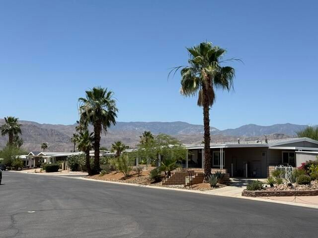 39784 Manzanita Drive 4, Palm Desert, CA 92260