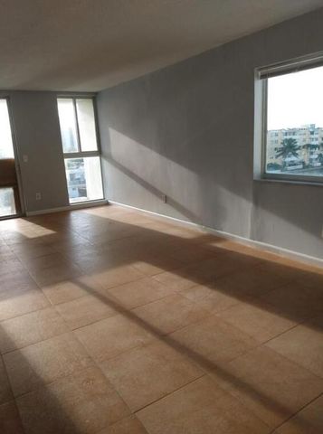 8001 Crespi Boulevard 5c, Miami Beach, FL 33141