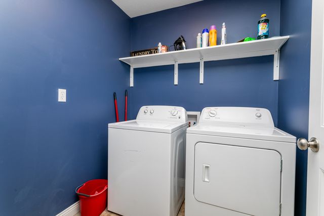 5818 NEPTUNE DR, Columbia, MO 65201