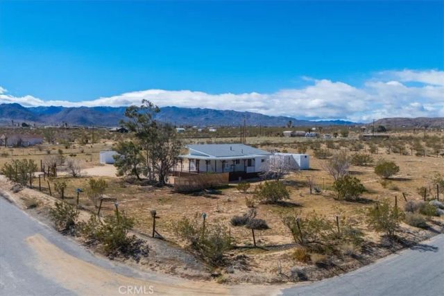 4914 Flamingo Avenue, Joshua Tree, CA 92252