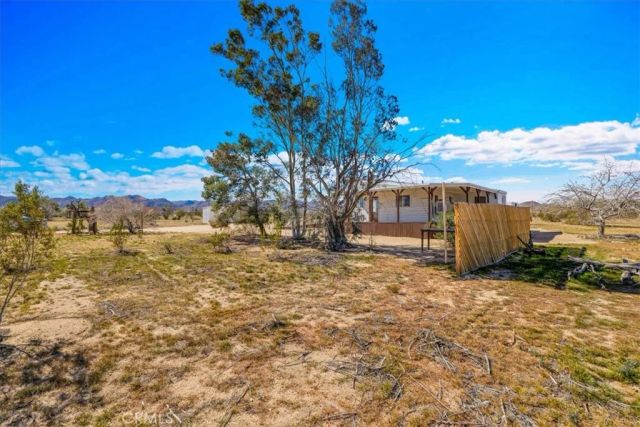 4914 Flamingo Avenue, Joshua Tree, CA 92252
