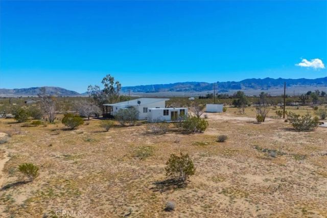 4914 Flamingo Avenue, Joshua Tree, CA 92252