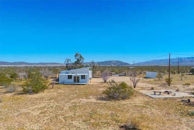 4914 Flamingo Avenue, Joshua Tree, CA 92252