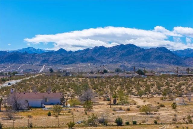 4914 Flamingo Avenue, Joshua Tree, CA 92252