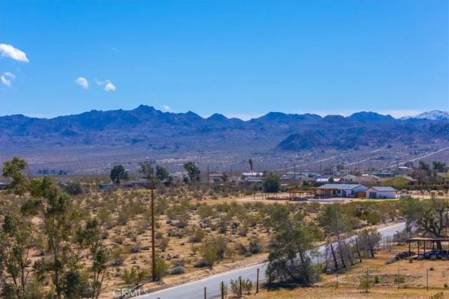 4914 Flamingo Avenue, Joshua Tree, CA 92252